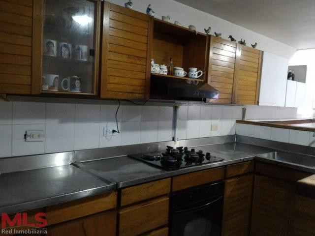 Casa en venta en La Almería - Medellin. medellin - almeria