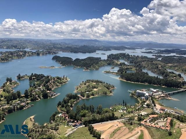 ESPECTACULAR LOTE EN GUATAPE PARA PARCELACION el-penol - santa ana