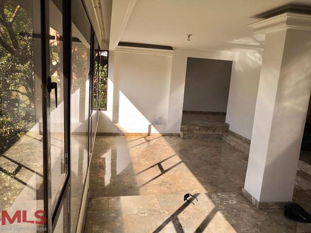 HERMOSO APTO DUPLEX CERCA A LA AV. LAS VEGAS medellin - santa maria de los angeles