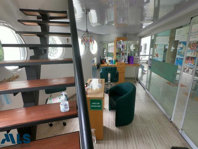 Local En Centro comercial medellin - estadio