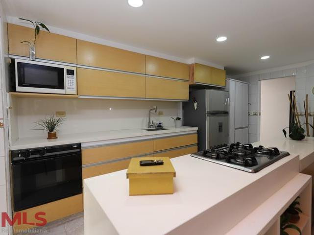 HERMOSO APARTAMENTO CON GRANDES ESPACIOS medellin - la america