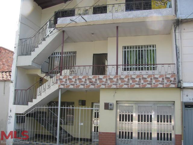 Casa para venta en Guayabal Cristo Rey segundo piso medellin - cristo rey