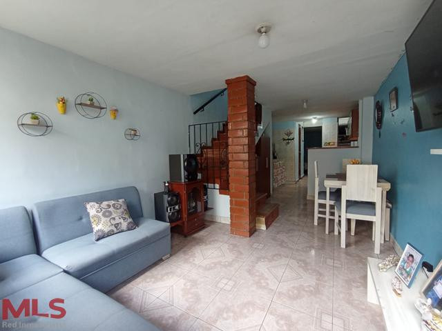 Casa duplex en venta en Robledo unidad abierta de casas medellin - robledo