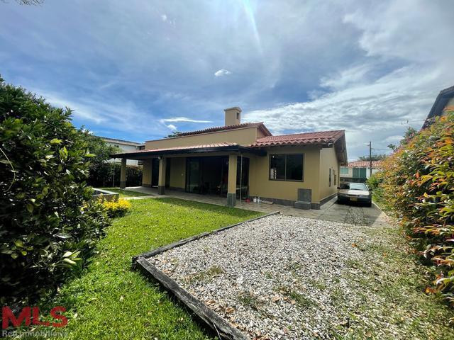 CASA CAMPESTRE EN UN NIVEL EN RIONEGRO rionegro - sector gualanday