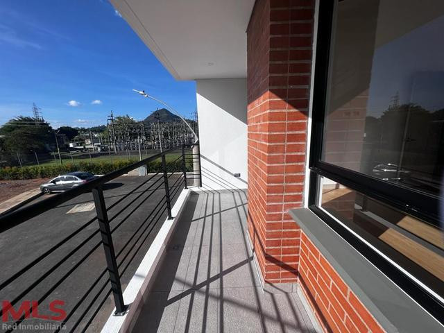 Exclusiva Casa en Venta en La Ceja la-ceja - urbano la ceja