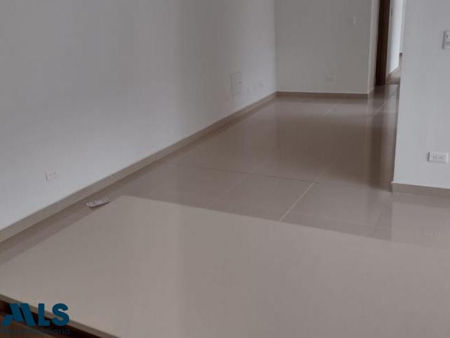 Para estrenar, iluminado , acabados modernos bello - amazonia