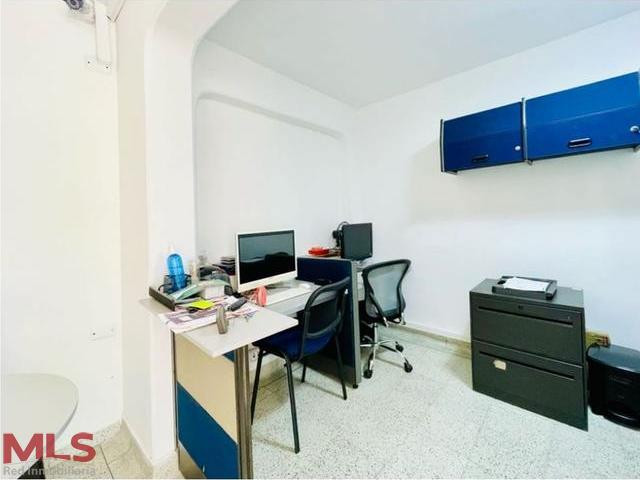 Venta de casa de dos niveles en Belén, Los Almendros medellin - el nogal los almendros