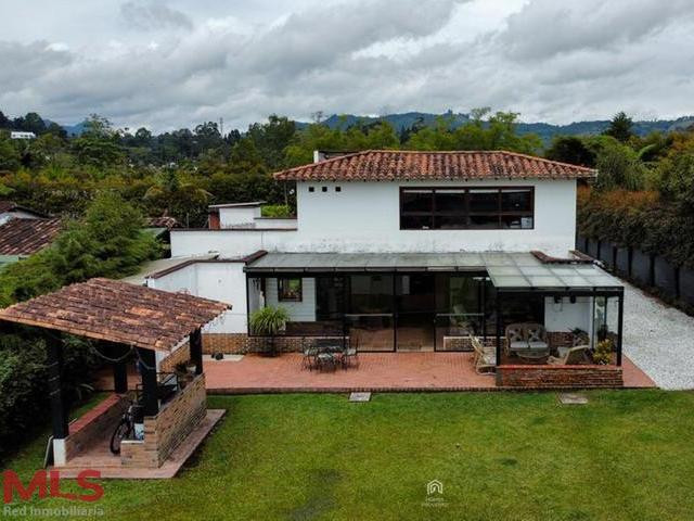 Vendo Casa Campestre en Cabecereras Llanogrande rionegro - v cabeceras