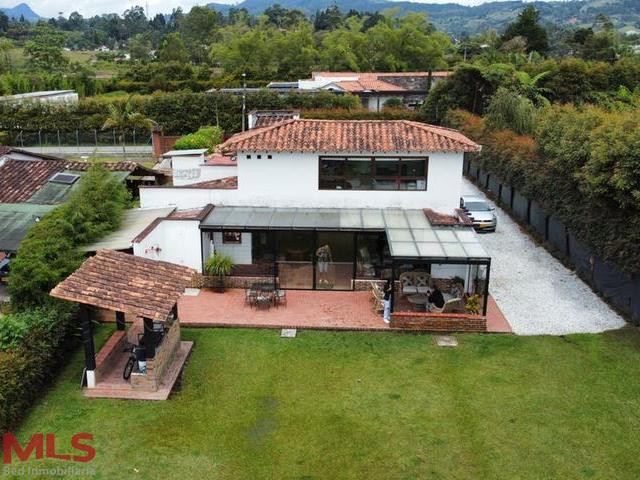 Vendo Casa Campestre en Cabecereras Llanogrande rionegro - v cabeceras