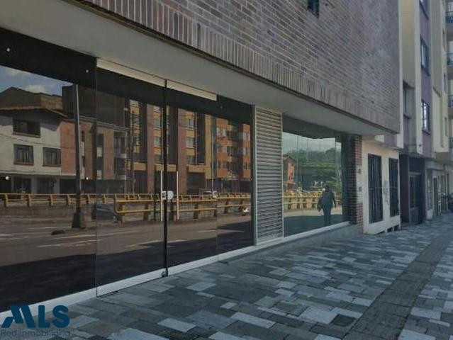 Accabados modernos , iluminada, via principal. medellin - bolivariana