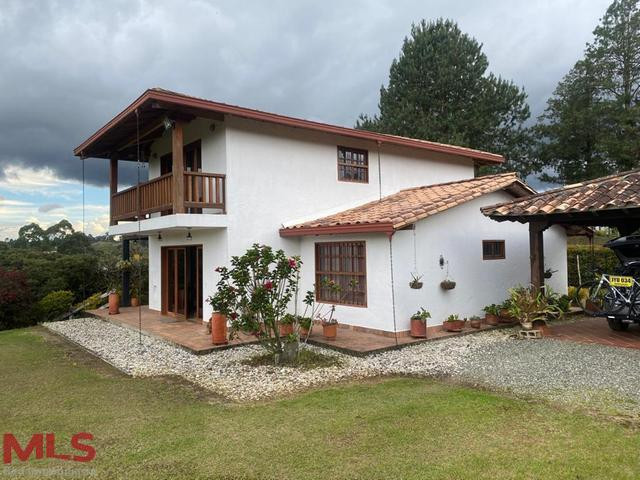 VENDO CASA CAMPESTRE SECTOR CIMARRONAS RIONEGRO rionegro - v cimarronas rionegro