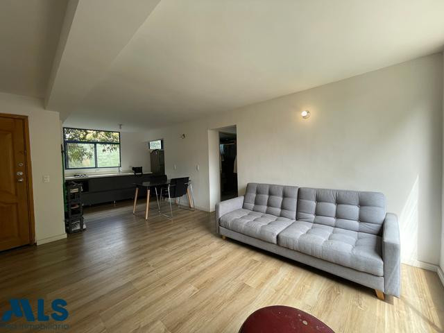 APARTAMENTO REMODELADO EN ZONA PLANA DE ENVIGADO envigado - las vegas