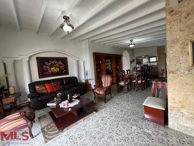 Amplio apartamento en sector tradicional de Medellin medellin - florida nueva