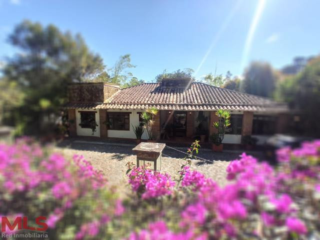 CASA FINCA EN LLANOGRANDE rionegro - corredor san antonio la ceja rionegro