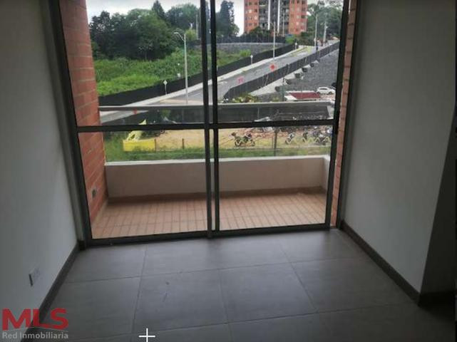 Apartamento iluminado. itagui - viviendas del sur