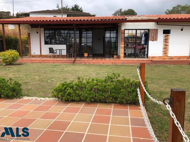 hermosa casa finca en venta rionegro - autopista medellin bogota