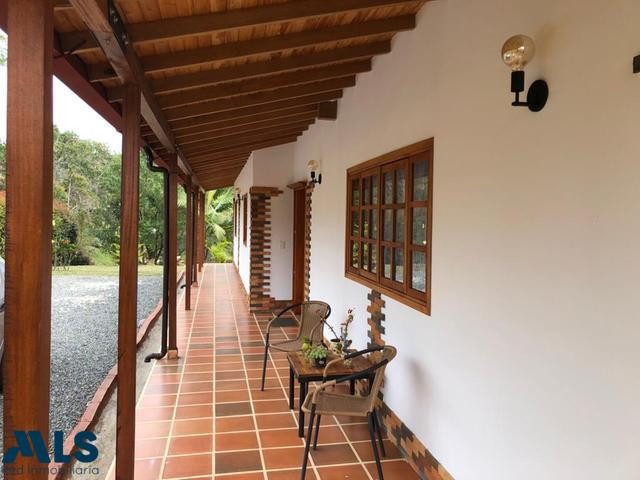 hermosa casa finca en venta rionegro - autopista medellin bogota