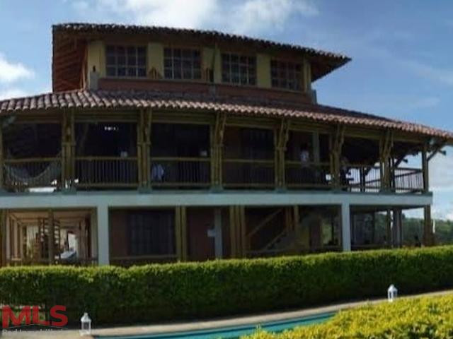 Espectacular finca con servicios de alojamiento turístico. caldas - palestina