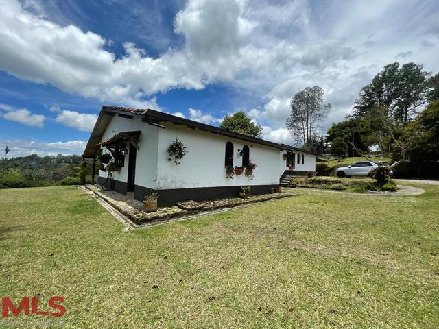 Hermosa casa campestre con espectacular vista !! el-retiro - v la guija