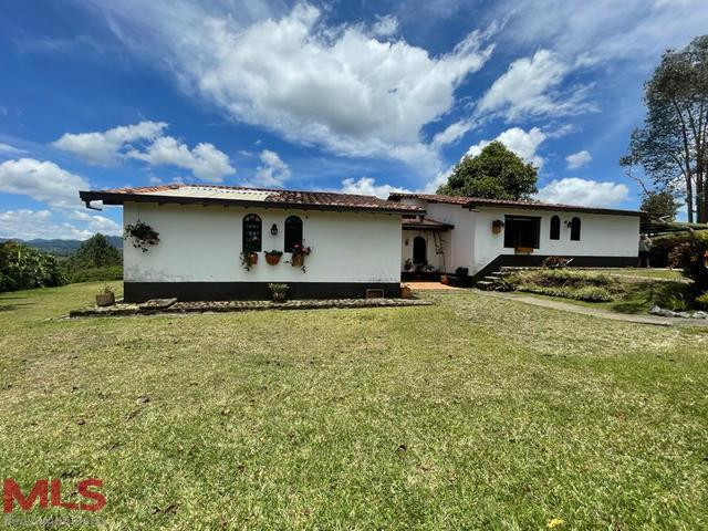 Hermosa casa campestre con espectacular vista !! el-retiro - v la guija