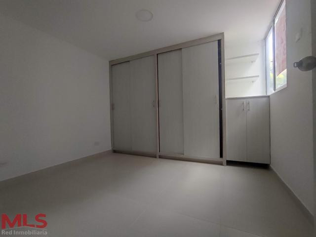 Apartamento en Venta, Loma de San José sabaneta - loma de san jose