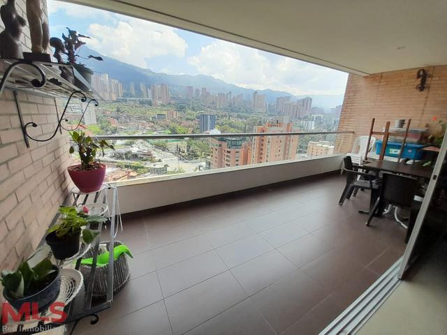 HERMOSO APTO CON VISTA EN LOS PARRA EN VENTA medellin - loma de los parra