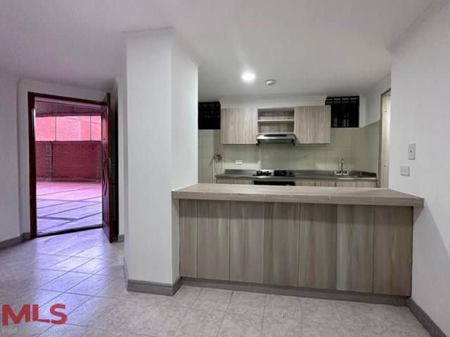 Apartamento en venta La Floresta, Medellín , Remodelado medellin - la floresta