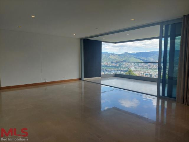 Exclusividad, elegancia y rodeado de verde. medellin - los bosques