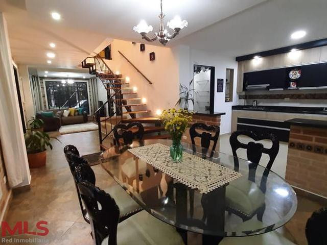 Casa esquinera a la venta, Sector Dosquebradas pereira - dosquebradas