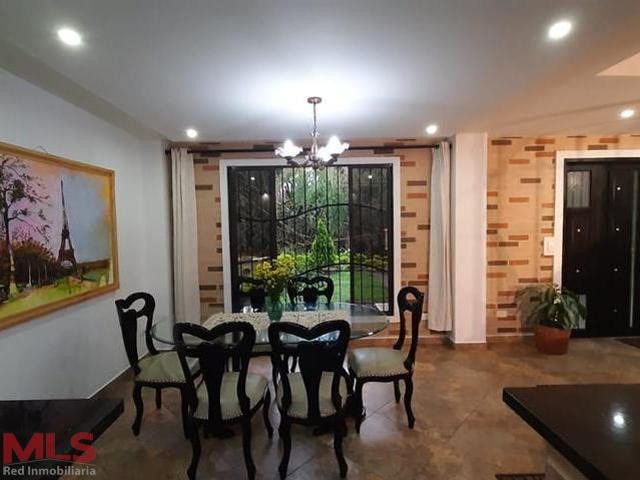 Casa esquinera a la venta, Sector Dosquebradas pereira - dosquebradas