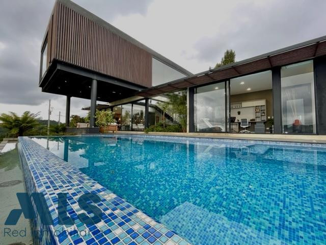 Toda la diversión en un sólo lugar. Piscina/turco/futbol/gimnasio envigado - loma del escobero