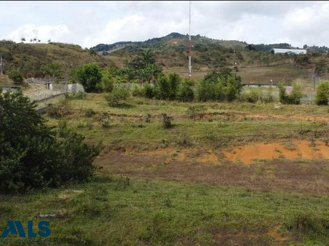 Venta de lote industrial copacabana - v el convento