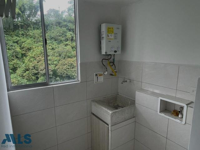 Apartamento en venta en loma de san José Sabaneta sabaneta - v san jose