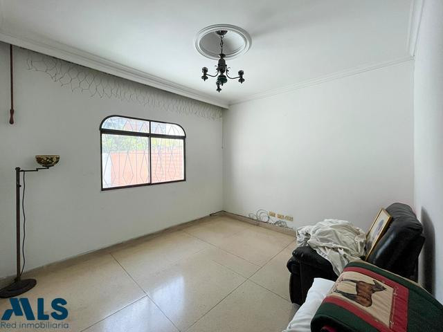 Casa en santa teresita medellin - almeria