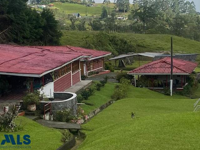 VENTA DE FINCA HOTEL EN UN HERMOSO SITIO CERCA A PEREIRA pereira - centro