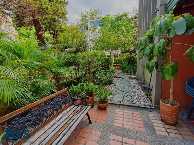 Apartamento con amplio jardín y terraza medellin - la aguacatala
