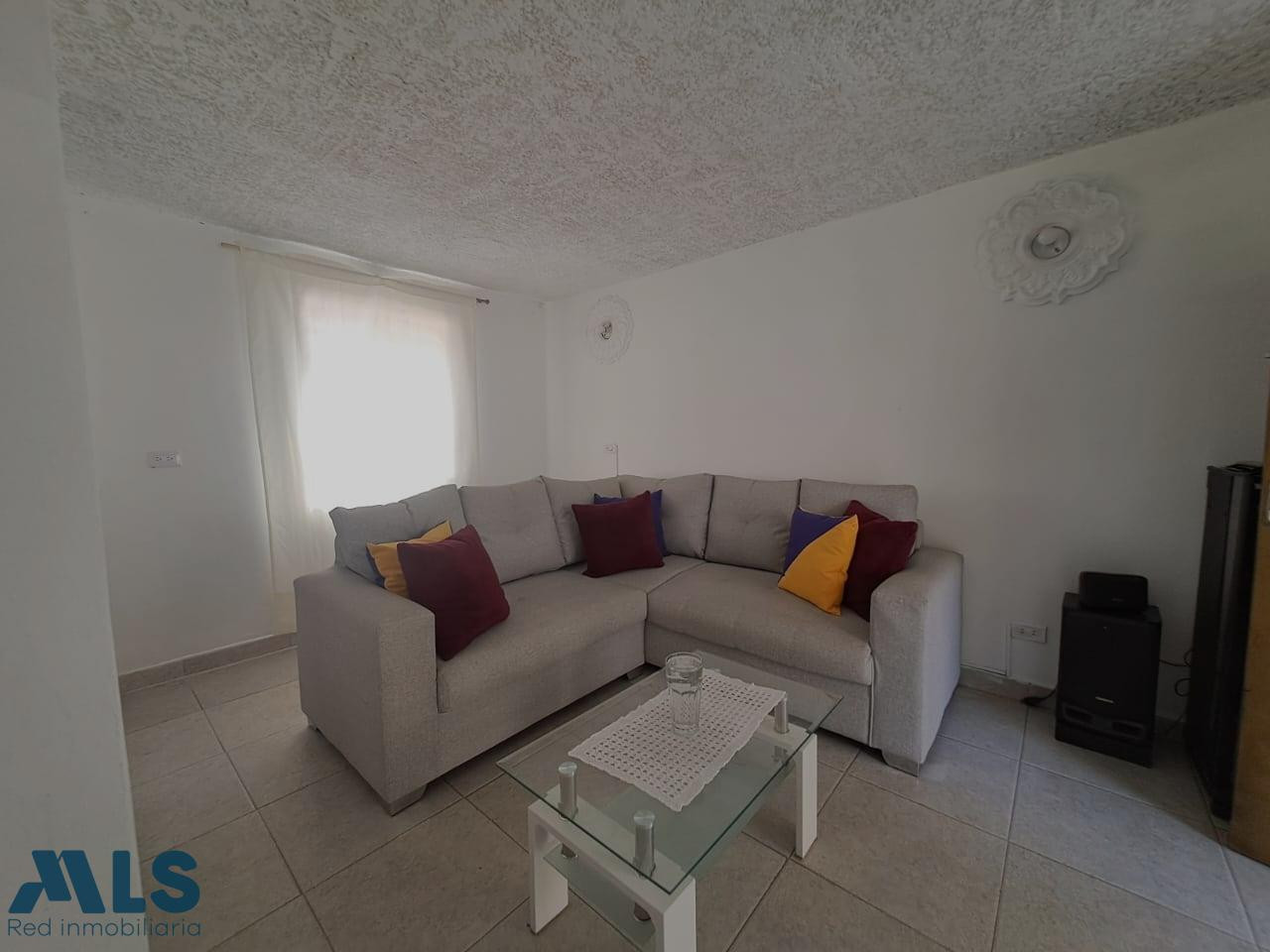 Casa de 2 niveles en unidad abierta en San Antonio de Prado san-antonio-de-prado - pradito