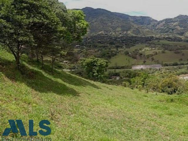 Lote en venta cerca a Medellín. barbosa - v el tablazo popalito