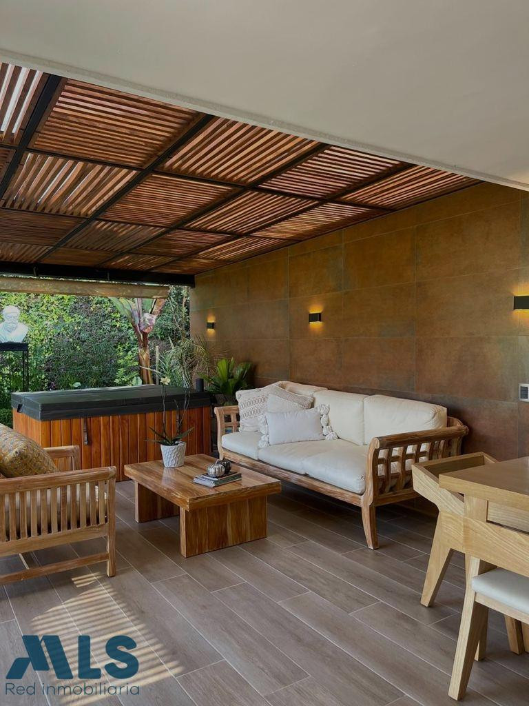 Casa en una ubicaciòn privilegiada, diseño moderno el-retiro - v villa elena