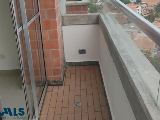 Hermoso apartamento ubicado en zona muy tranquila. bello - riachuelos