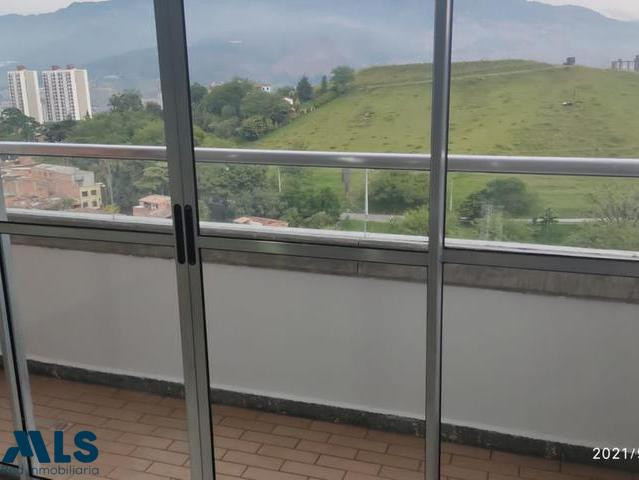 Hermoso apartamento ubicado en zona muy tranquila. bello - riachuelos