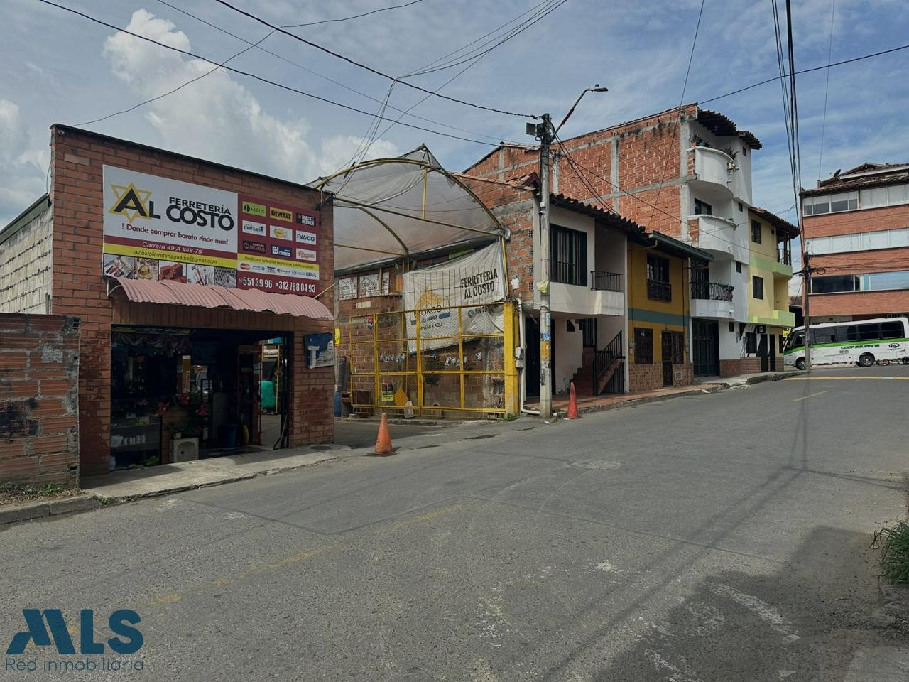 VENTA DE LOTE PARA DESARROLLO DE PROYECTO INMOBILIARIO guarne - urbano