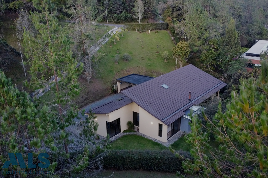 casa en medio del bosque el-retiro - alto del escobero el retiro