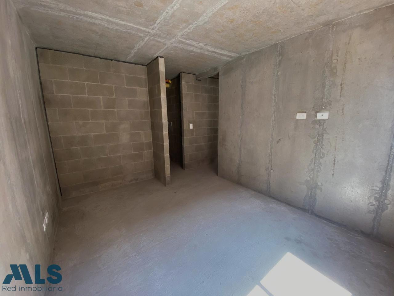 APARTAMENTO CON EXCELENTE UBICACION EN OBRA GRIS bello - san jose obrero