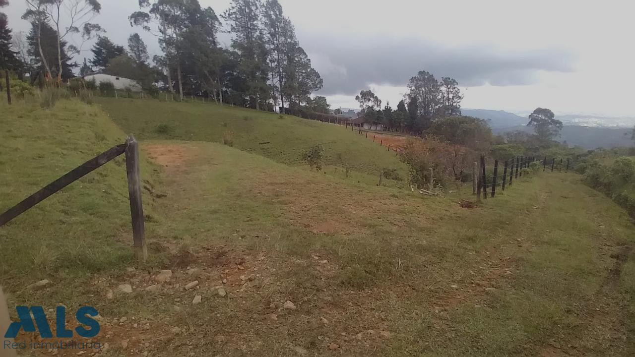 EXCELENTE VISTA Y UBICACION EN SANTA ELENA santa-elena - rural