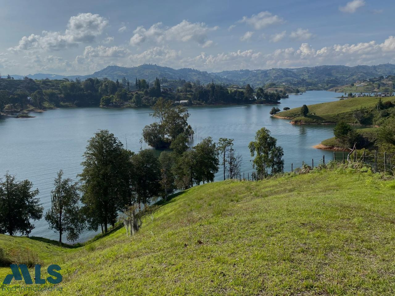 Espectacular lote, a 5 minutos de la vía principal! el-penol - corredor el penol guatape