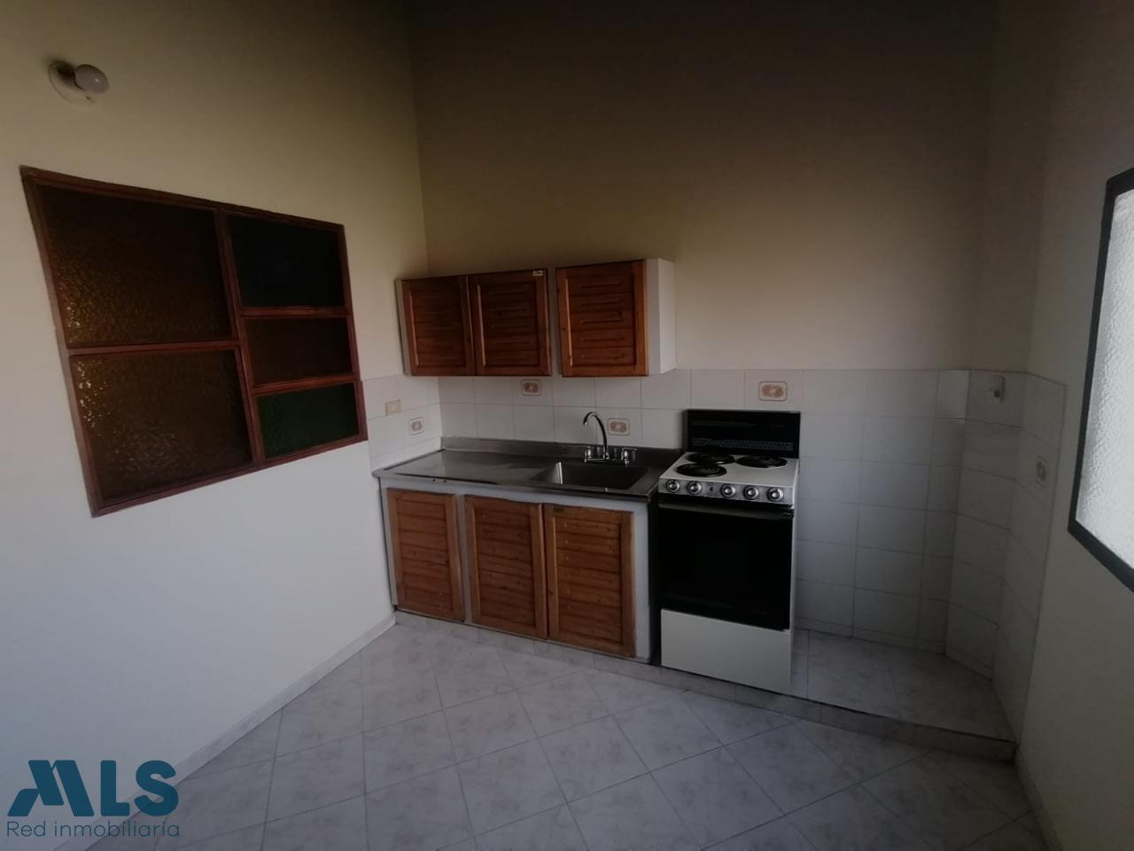 CASA INDEPENDIENTE UNIFAMILIAR PARA LA VENTA EN SANTA MONICA medellin - santa monica