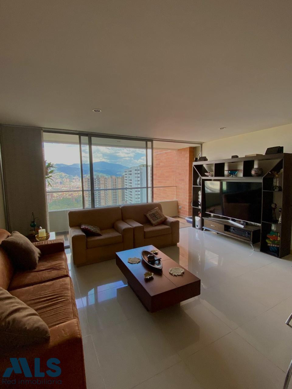 EXCEENTE APARTAMENTO UBICADO EN ENVIGADO envigado - transversal intermedia