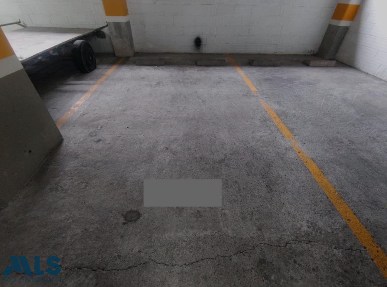 Parqueadero en sótano de edificio en El Poblado medellin - san lucas