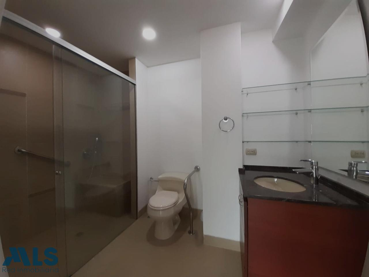 Apartamento en la milla de oro del poblado medellin - oviedo